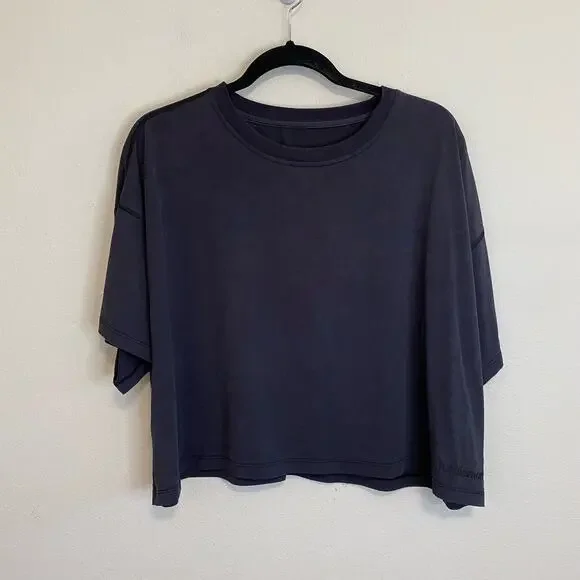 Lululemon Women's Tee Shirt Top Crew Oversized Black - Picture 1 of 6